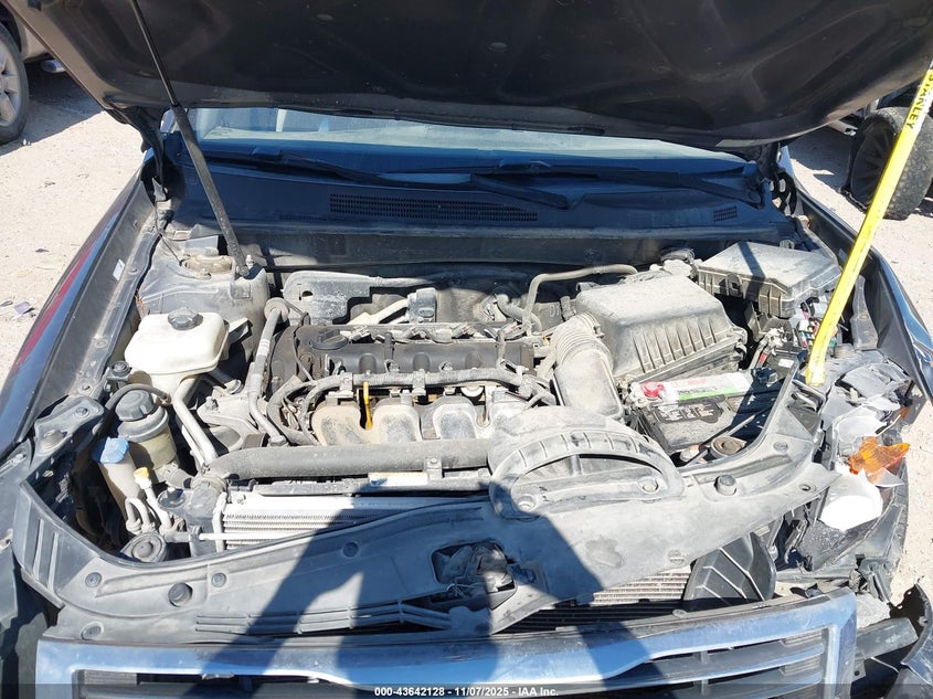 2009 Kia Optima Lx VIN: KNAGE228195294942 Lot: 43642128