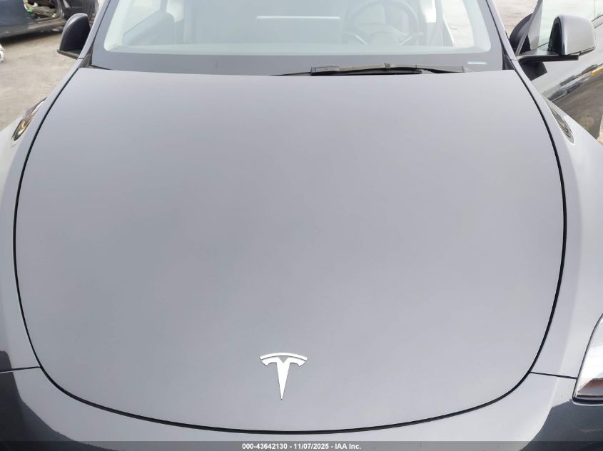 2024 Tesla Model Y Long Range Dual Motor All-Wheel Drive VIN: 7SAYGDEE9RF126594 Lot: 43642130