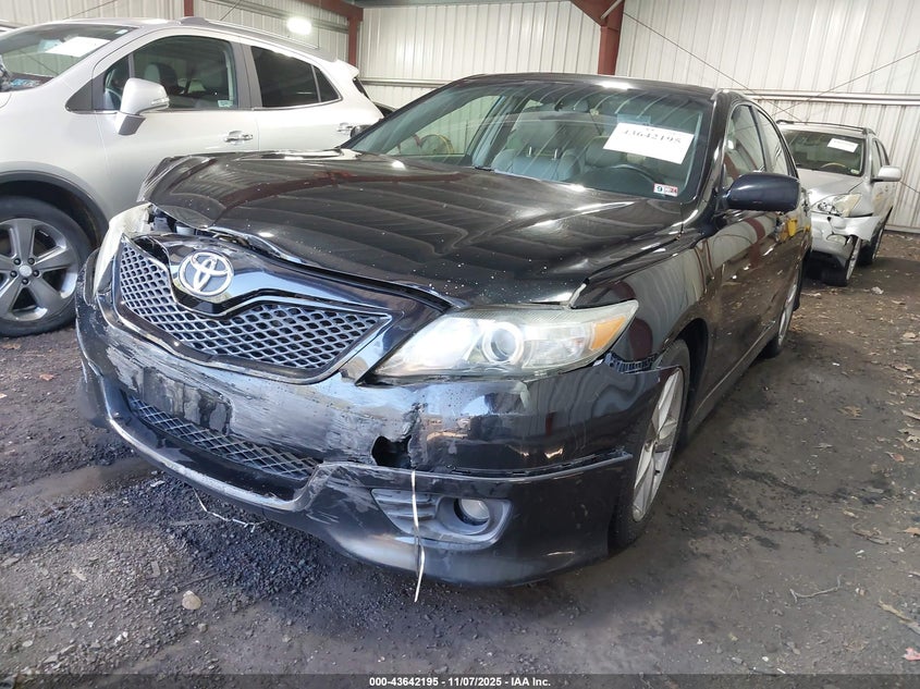 4T1BF3EK5BU215559 2011 TOYOTA CAMRY photo no. 2