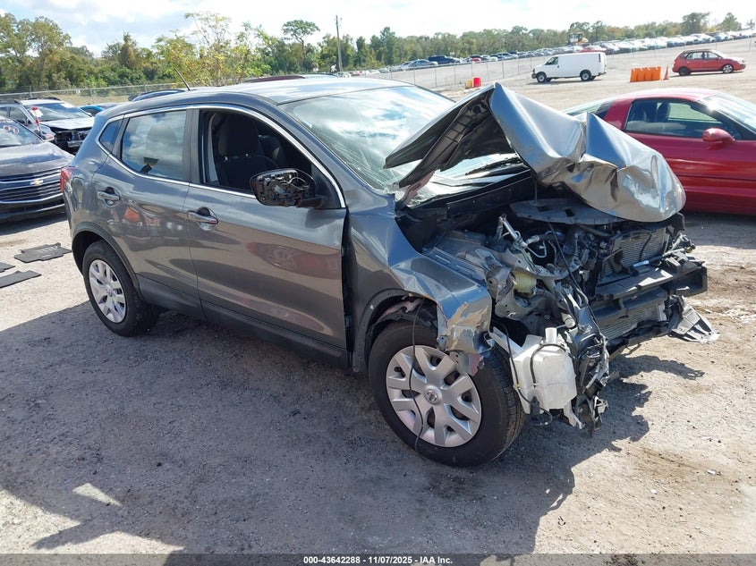 NISSAN ROGUE SPORT S