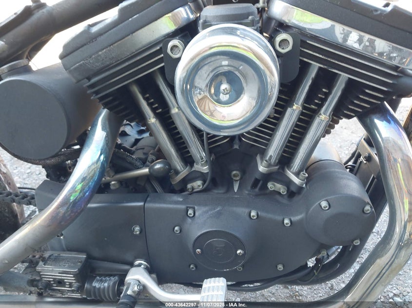 2000 Harley-Davidson Xl1200 C VIN: 1HD1CGP16YK142564 Lot: 43642297