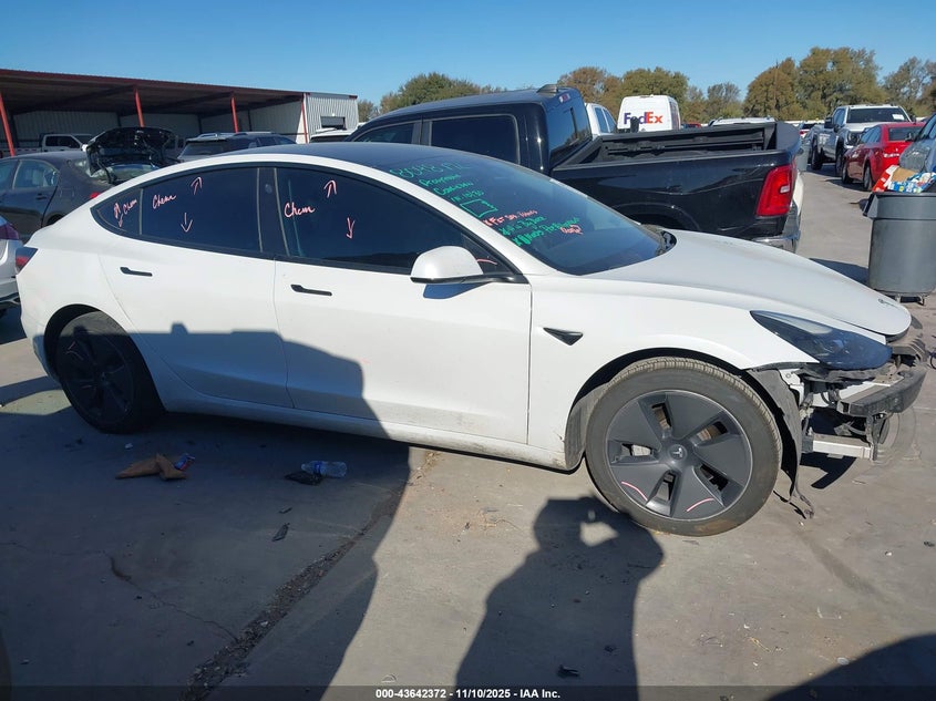 2021 Tesla Model 3 Standard Range Plus Rear-Wheel Drive VIN: 5YJ3E1EA8MF985581 Lot: 43642372