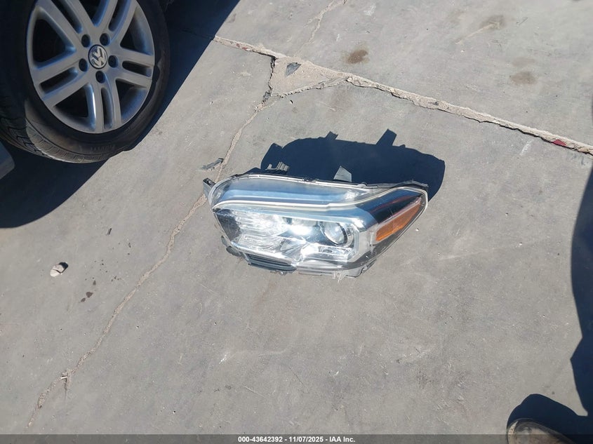 2016 TOYOTA TACOMA TRD SPORT - 3TMCZ5AN3GM017053