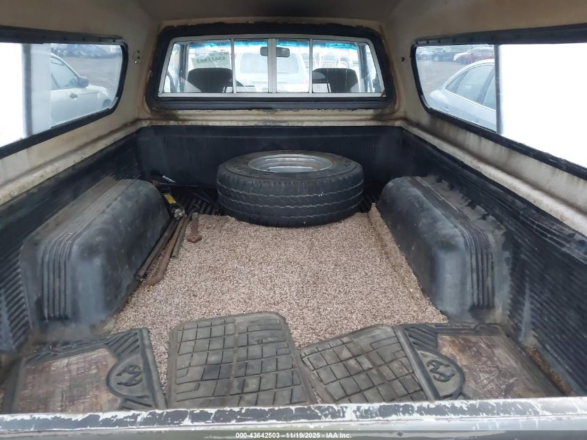 1986 Toyota Pickup Rn64 Dlx VIN: JT4RN64P0G0004188 Lot: 43642503