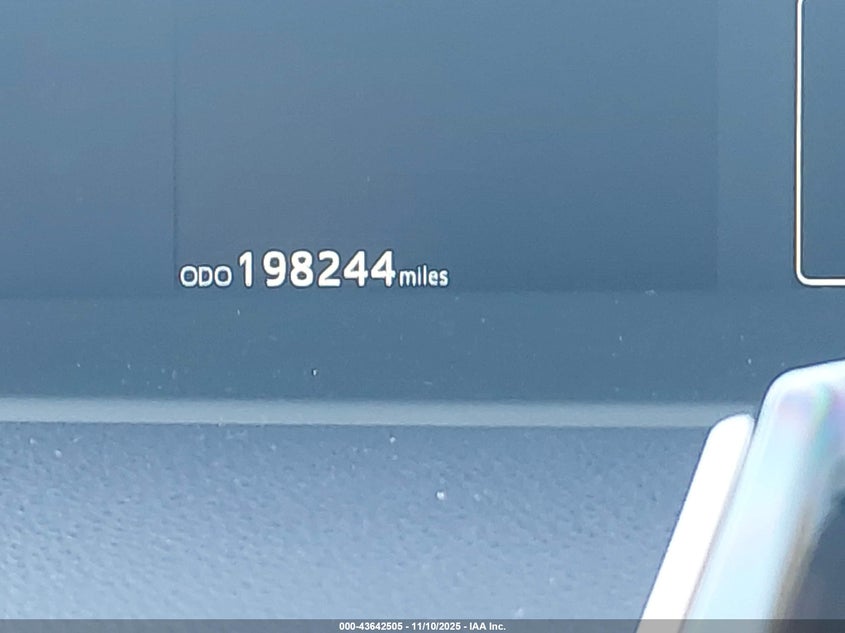 2022 TOYOTA PRIUS LE - JTDKAMFU3N3182886