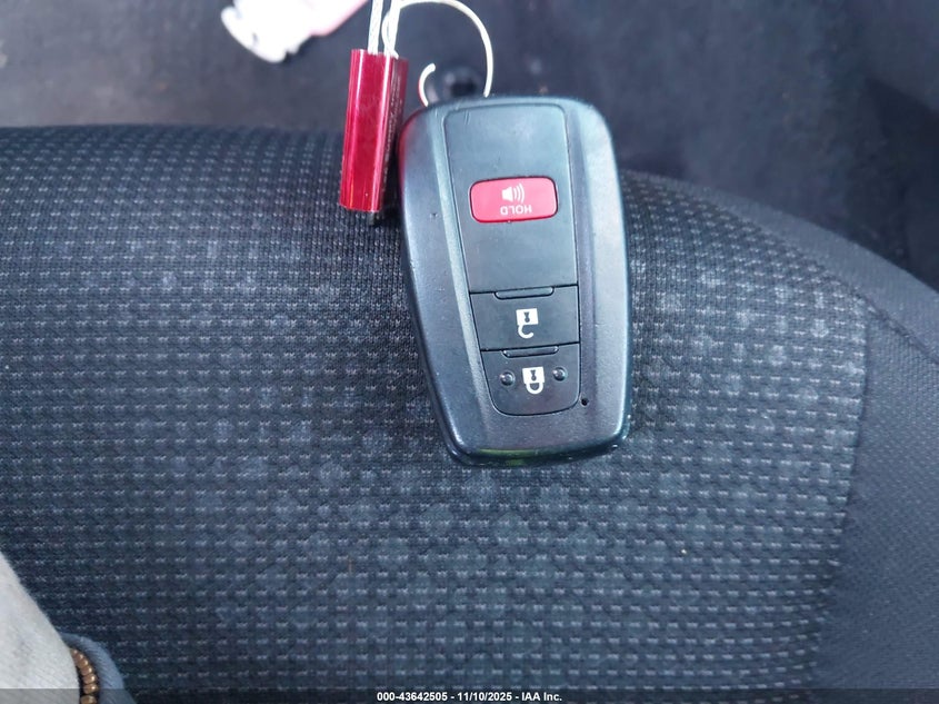 2022 TOYOTA PRIUS LE - JTDKAMFU3N3182886