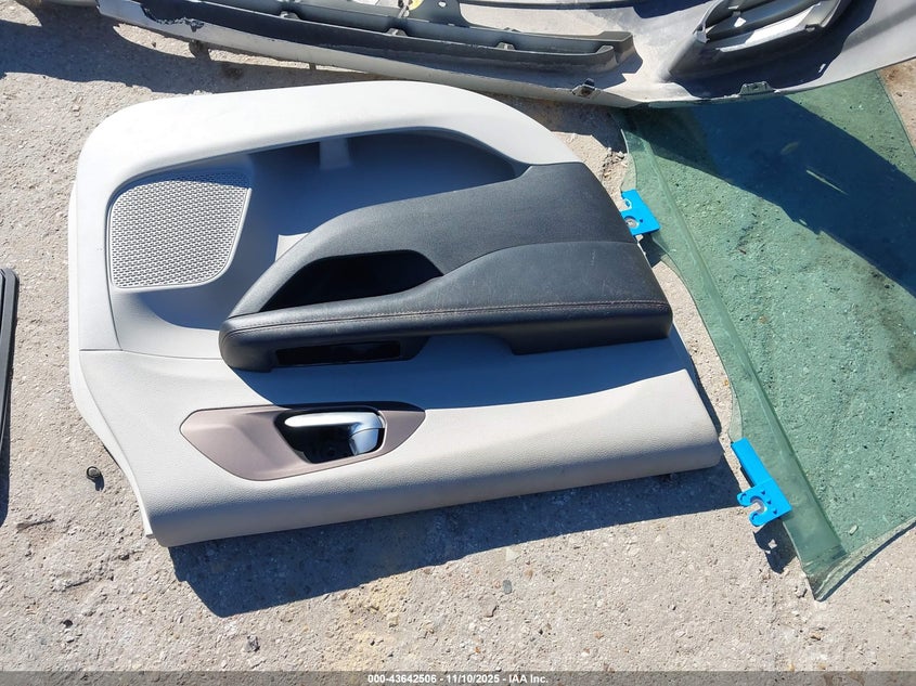 2017 Chrysler Pacifica Touring-L Plus VIN: 2C4RC1EG5HR597836 Lot: 43642506