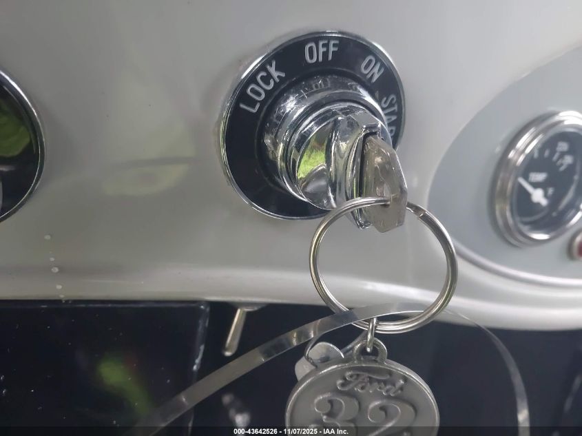 00000000001832203 1932 FORD  photo no. 11