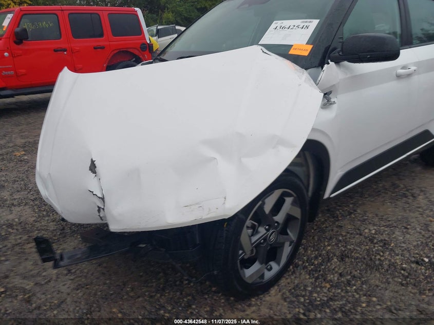 2025 Hyundai Venue Limited VIN: KMHRC8A34SU353516 Lot: 43642548