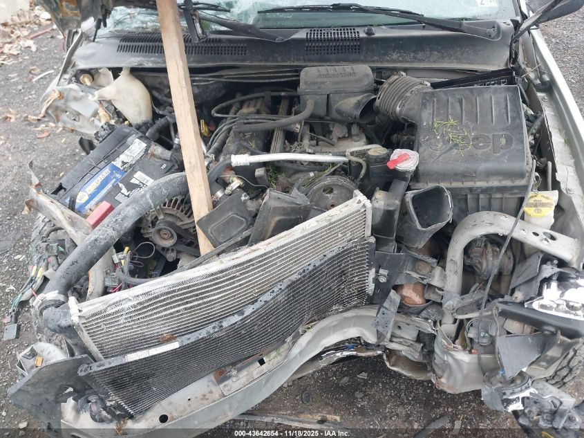 2000 Jeep Grand Cherokee Laredo VIN: 1J4GW48S4YC213838 Lot: 43642654