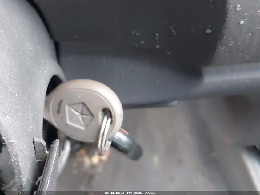 2000 Jeep Grand Cherokee Laredo VIN: 1J4GW48S4YC213838 Lot: 43642654