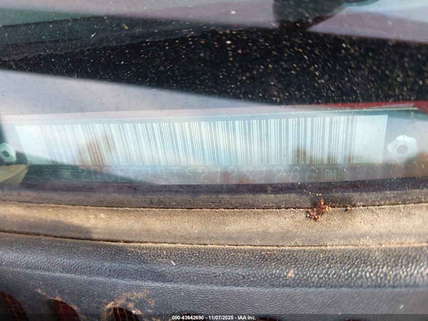 2002 Chevrolet Silverado 1500 Ls VIN: 2GCEC19T521281266 Lot: 43642690