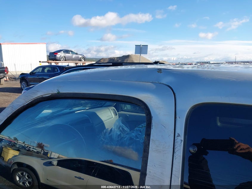 5TEWN72N81Z838467 2001 TOYOTA TACOMA photo no. 17