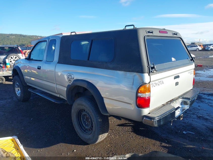 5TEWN72N81Z838467 2001 TOYOTA TACOMA photo no. 3