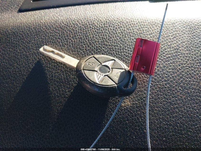 2006 Mini Cooper S VIN: WMWRH33516TF87390 Lot: 43642768