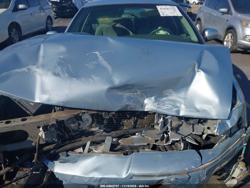 2004 Mercury Grand Marquis Gs VIN: 2MEFM74W94X626898 Lot: 43642757