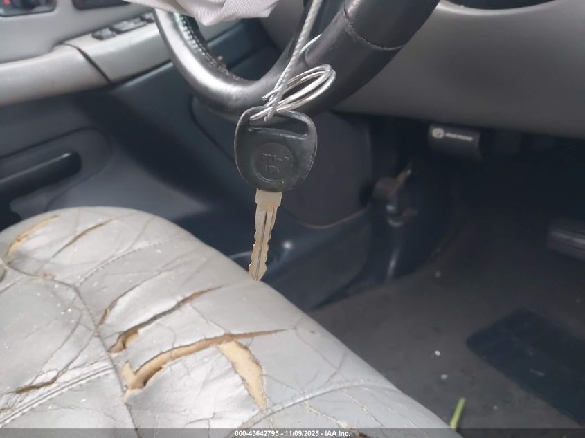 2001 Chevrolet Suburban 1500 Lt VIN: 3GNFK16T41G169762 Lot: 43642795