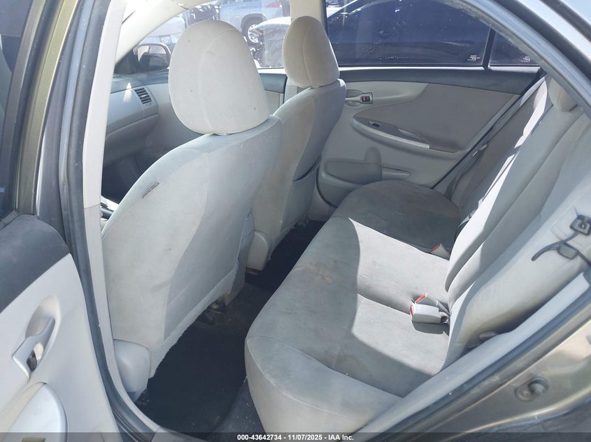 5YFBU4EE9DP081746 2013 TOYOTA COROLLA photo no. 8