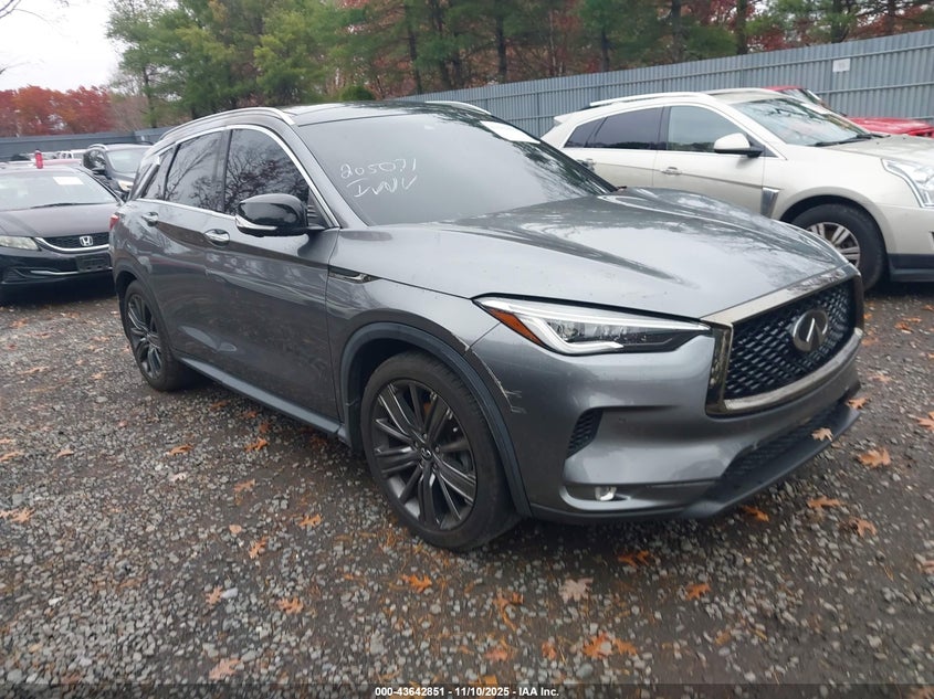 INFINITI QX50 ESSENTIAL AWD