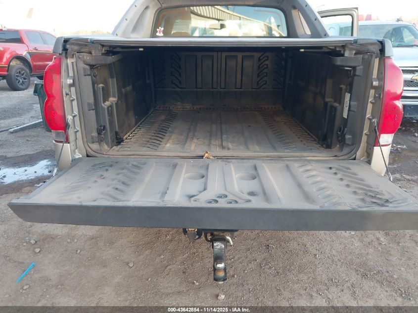 2004 Chevrolet Avalanche 1500 VIN: 3GNEC12T74G168320 Lot: 43642854