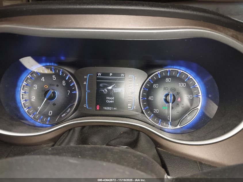 2017 Chrysler Pacifica Touring VIN: 2C4RC1DG7HR578643 Lot: 43642872