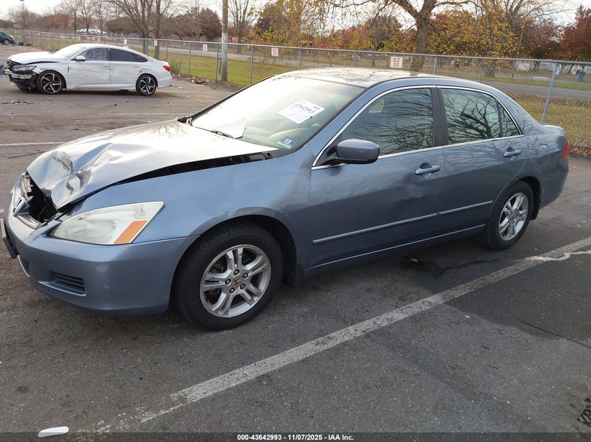 1HGCM56327A085168 2007 HONDA ACCORD photo no. 2