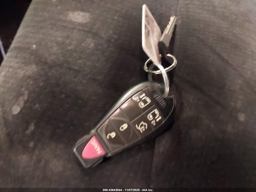 2014 Dodge Grand Caravan Sxt VIN: 2C4RDGCG1ER428881 Lot: 43643044