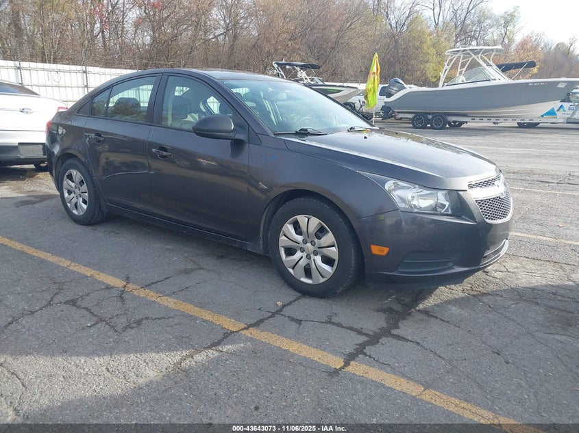 CHEVROLET CRUZE LS AUTO