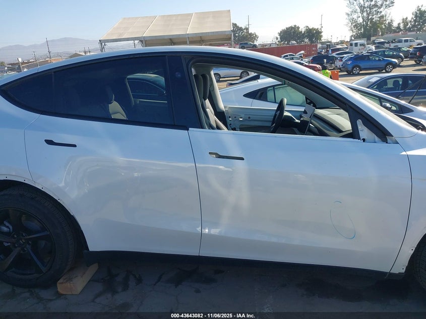 2026 Tesla Model Y Long Range Dual Motor All-Wheel Drive/Long Range Launch Series VIN: 7SAYGDEEXTF377485 Lot: 43643082