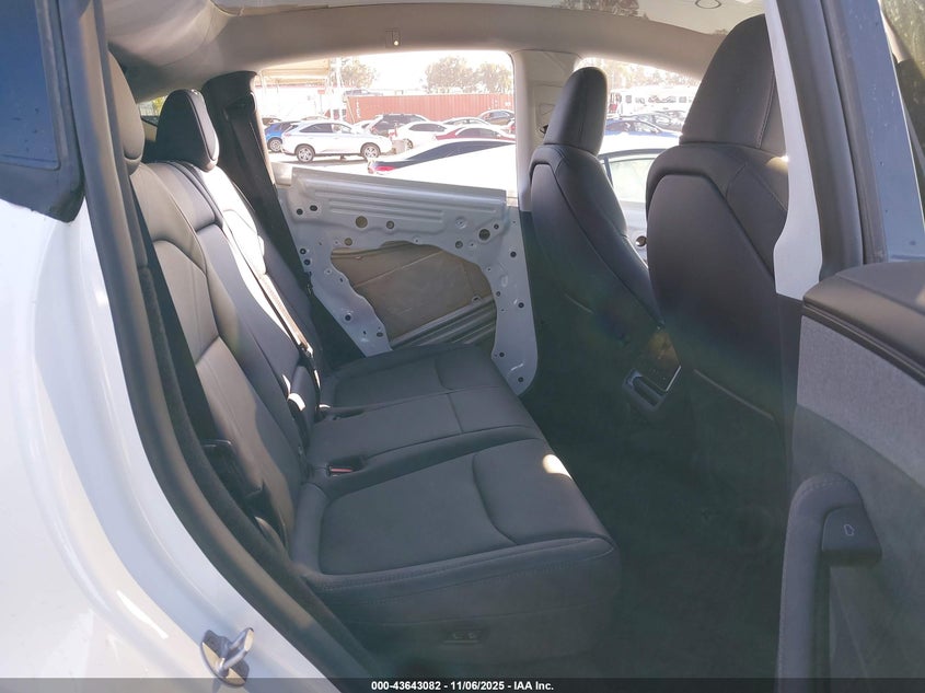 2026 Tesla Model Y Long Range Dual Motor All-Wheel Drive/Long Range Launch Series VIN: 7SAYGDEEXTF377485 Lot: 43643082