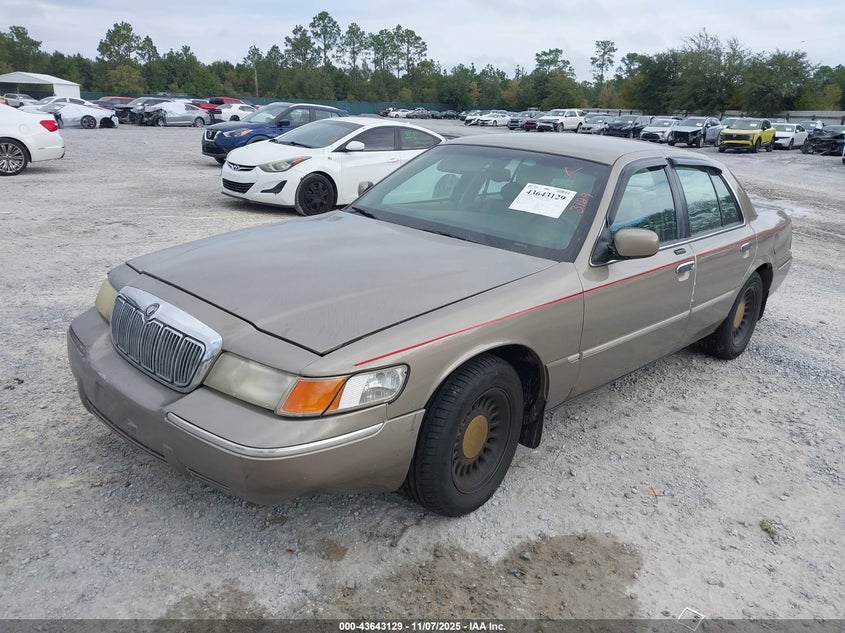 2MEFM75W11X661834 2001 MERCURY GRAND MARQUIS photo no. 2