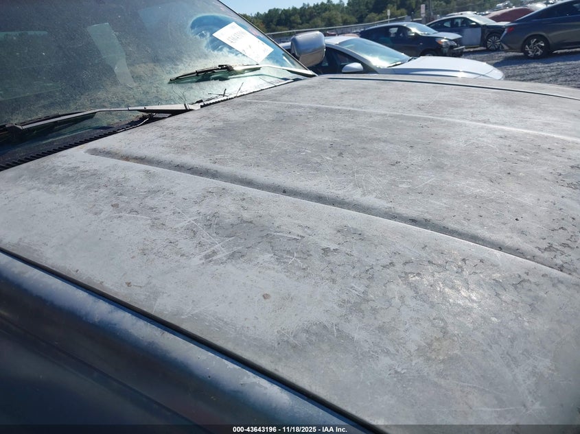 1992 GMC Sierra K1500 VIN: 2GTEK19H6N1549826 Lot: 43643196