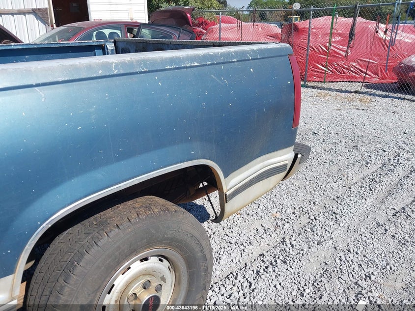 1992 GMC Sierra K1500 VIN: 2GTEK19H6N1549826 Lot: 43643196