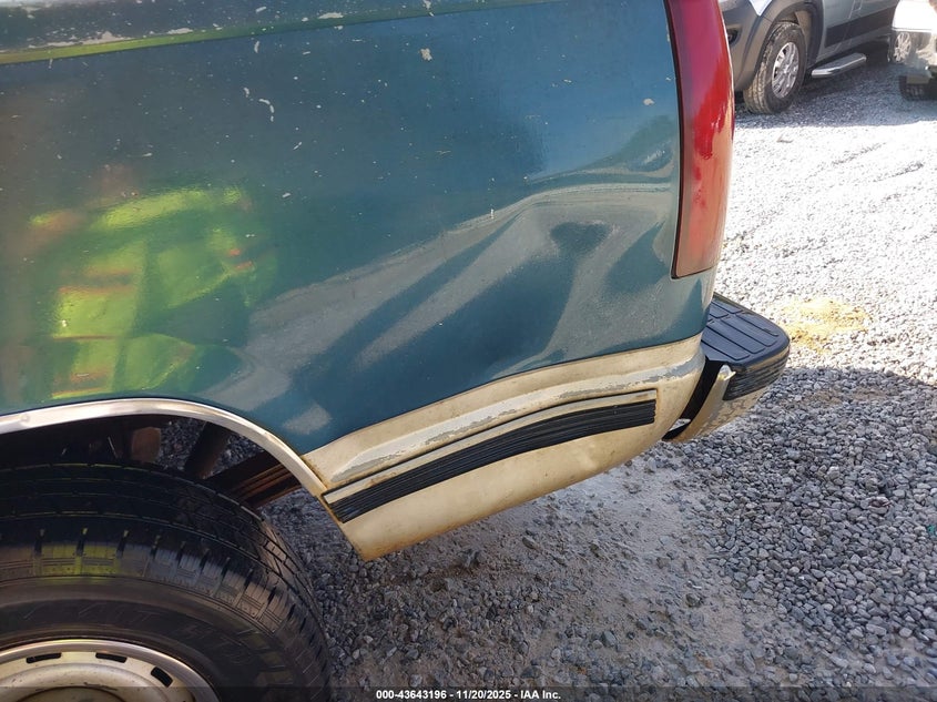 1992 GMC Sierra K1500 VIN: 2GTEK19H6N1549826 Lot: 43643196