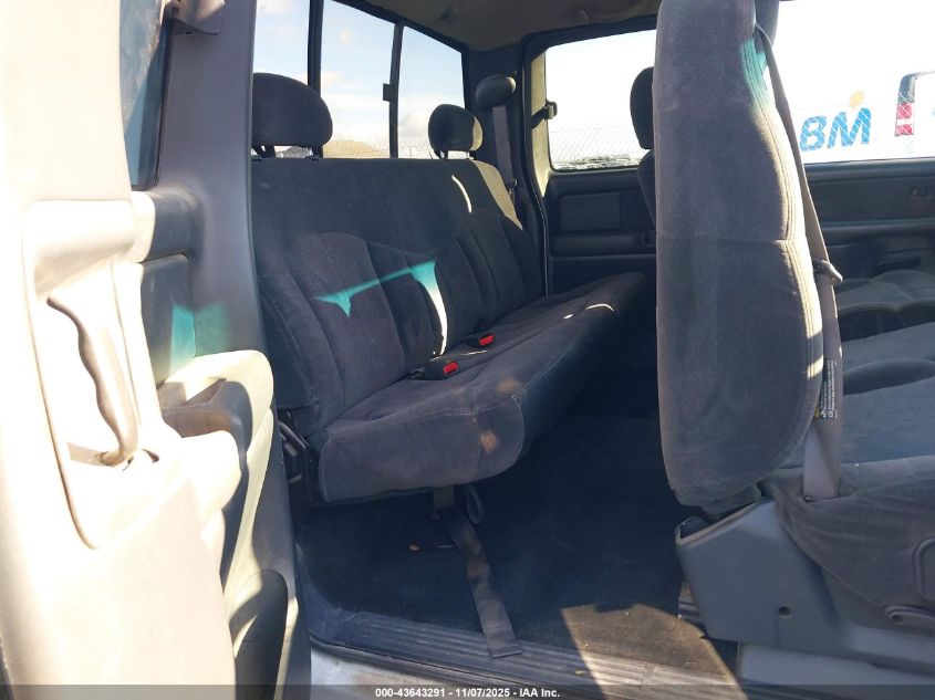 2001 Chevrolet Silverado 2500Hd Ls/Lt VIN: 1GCHK29191E234047 Lot: 43643291