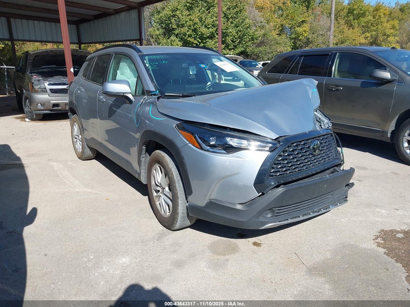 TOYOTA COROLLA CROSS LE