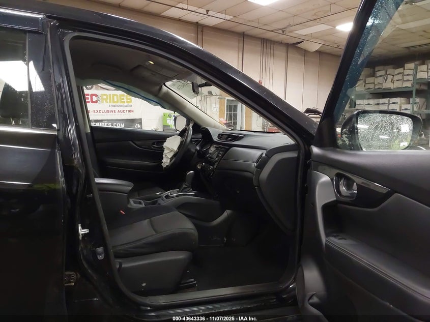 2017 NISSAN ROGUE S - JN8AT2MV0HW251630