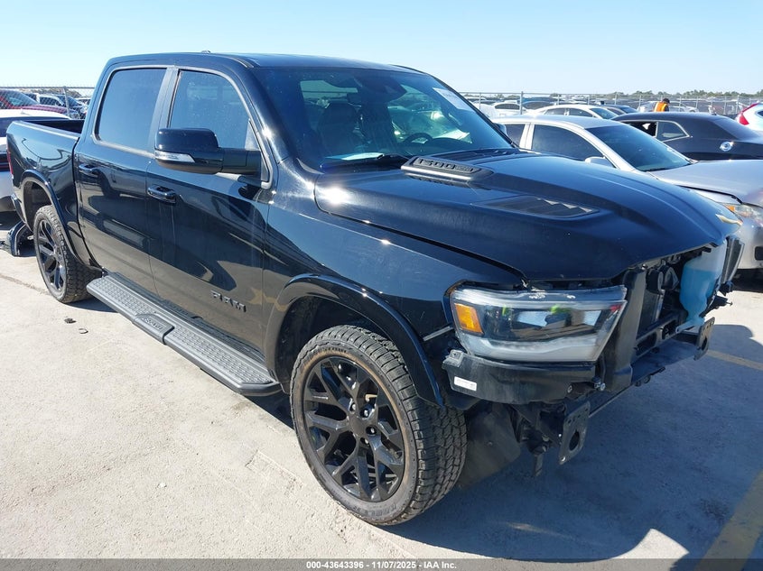 RAM 1500 LARAMIE 4X4 5 7 BOX
