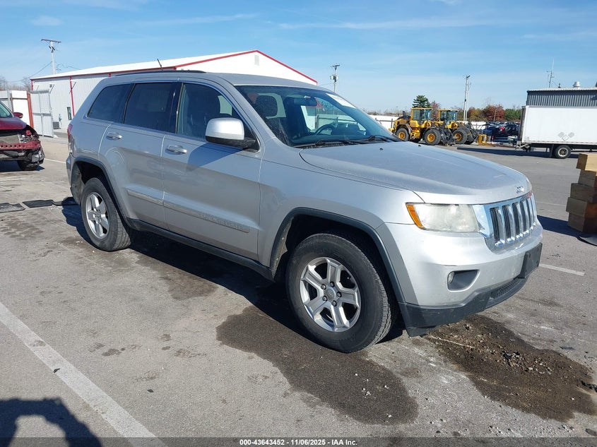 JEEP GRAND CHEROKEE LAREDO