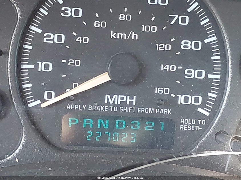 2002 GMC Sierra 1500 Sle VIN: 2GTEC19T721187664 Lot: 43643470