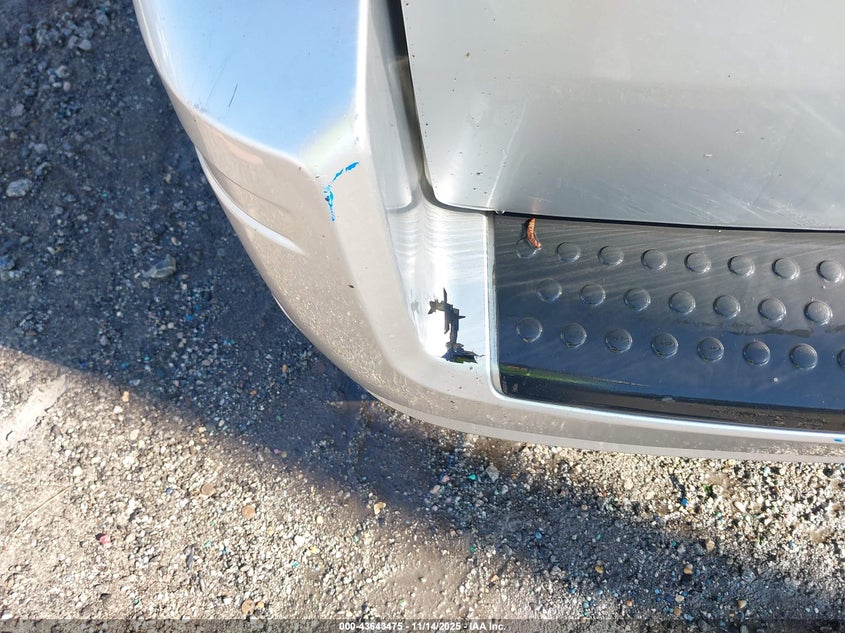 2010 Chrysler Town & Country Touring VIN: 2A4RR5D11AR492813 Lot: 43643475