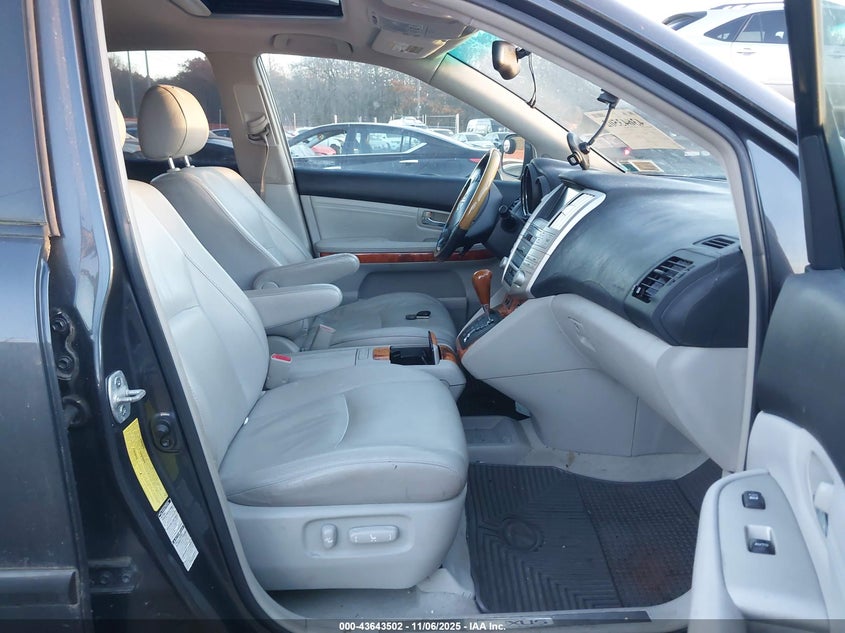 2T2HA31UX5C082959 2005 LEXUS RX photo no. 5