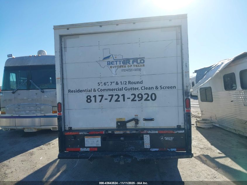 2017 GMC Savana Cutaway Work Van VIN: 7GZ37TCG7HN901032 Lot: 43643524