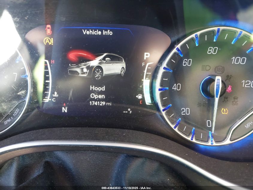 2018 Chrysler Pacifica Touring L Plus VIN: 2C4RC1EG0JR228226 Lot: 43643533