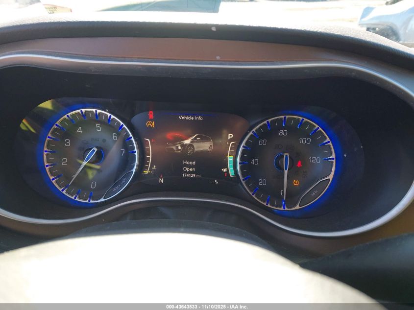 2018 Chrysler Pacifica Touring L Plus VIN: 2C4RC1EG0JR228226 Lot: 43643533