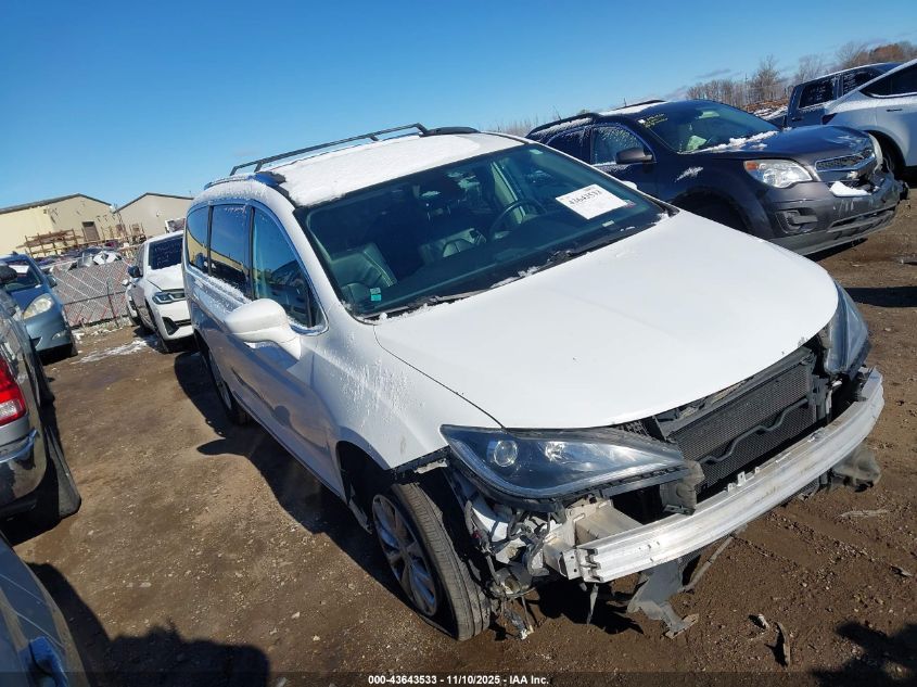 2018 Chrysler Pacifica Touring L Plus VIN: 2C4RC1EG0JR228226 Lot: 43643533