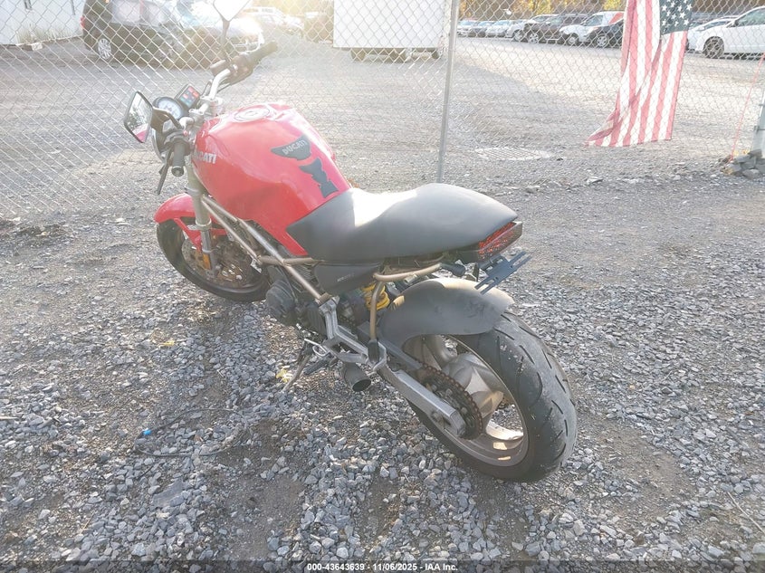 ZDM1RC3L5XB004193 1999 DUCATI  photo no. 3