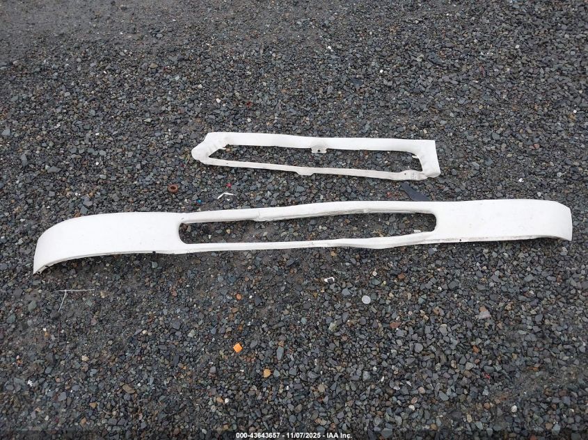 2000 Volkswagen Eurovan Mv VIN: WV2NH4708YH151761 Lot: 43643657