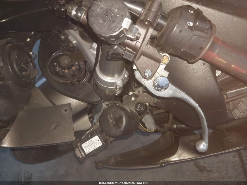 2005 Honda Cbr1000 Rr VIN: JH2SC57095M102469 Lot: 43643671