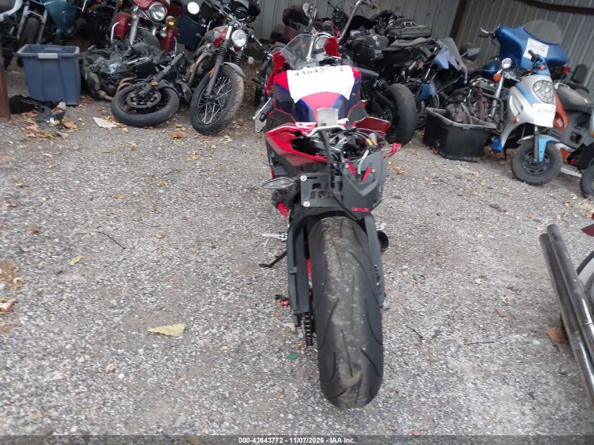 2023 Honda Cbr1000 Rr VIN: JH2SC7719PK600304 Lot: 43643772